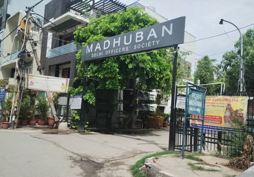 Madhuban Enclave Preet Vihar Delhi – Location, Connectivity, and Life at the Heart of the Blue Line Belt
