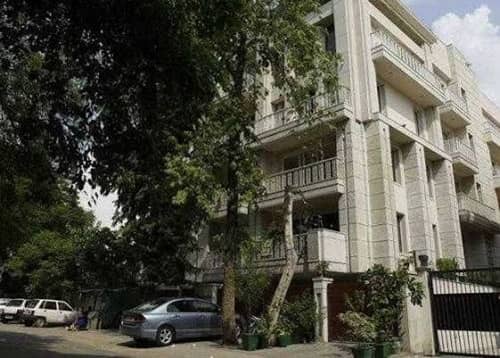Pamposh Enclave Greater Kailash Delhi – Location, Connectivity, and Life in South Delhi’s Quiet Premium Pocket